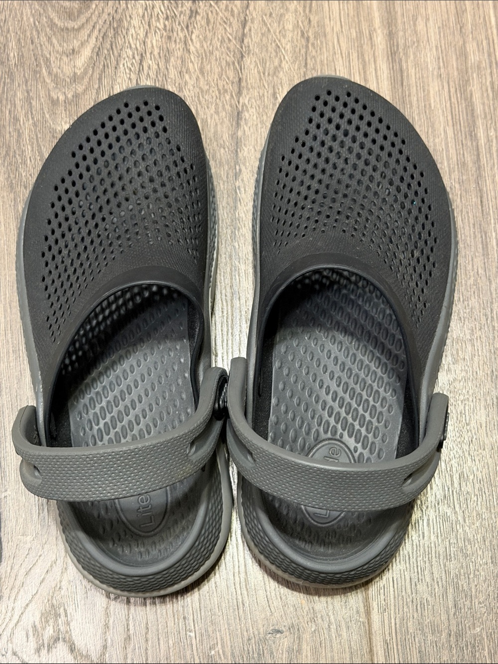 CROCS Black and Gray Vented Slip-On Clogs Kids Size J 2